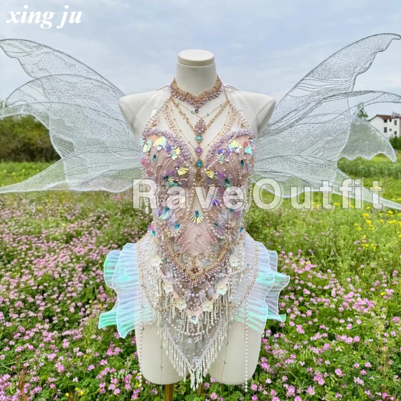Роскошный боди-костюм Xing Ju Fairy для музыкальных фестивалей, женский наряд для ночного клуба, джазовых танцев, сценических выступлений, вечеринок, сексуальные наряды для певиц
Роскошный боди-костюм Xing Ju Fairy для музыкальных фестивалей, женский наряд для ночного клуба, джазовых танцев, сценических выступлений, вечеринок, сексуальные наряды для певиц