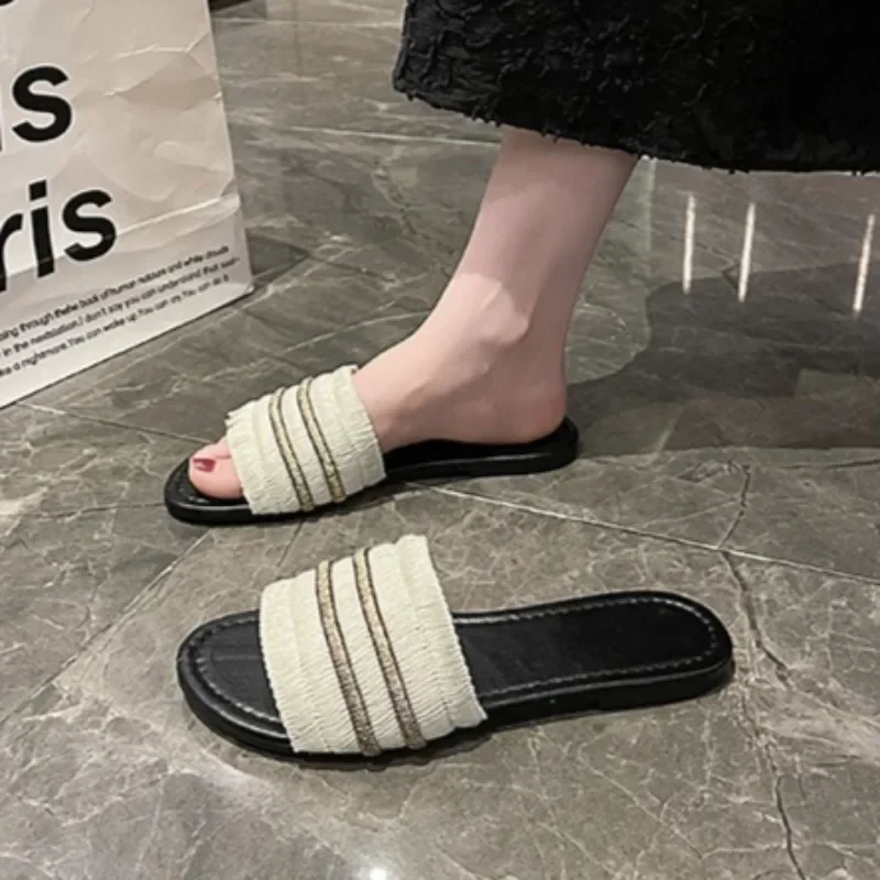 2025 Summer New Open Toe Women's Slippers Round Toe Mixed Color Flat with Sandals Plus Size Daily Beach Slippers Zapatos
2025 Summer New Open Toe Women's Slippers Round Toe Mixed Color Flat with Sandals Plus Size Daily Beach Slippers Zapatos