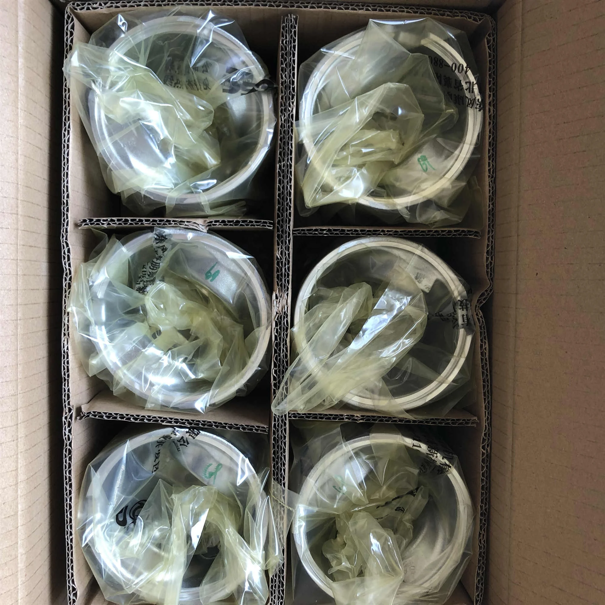 Genuine QSB6.7 diesel Engine Piston Kits 4955160 3920691 4931041 4955251 4934860 5295571
Genuine QSB6.7 diesel Engine Piston Kits 4955160 3920691 4931041 4955251 4934860 5295571