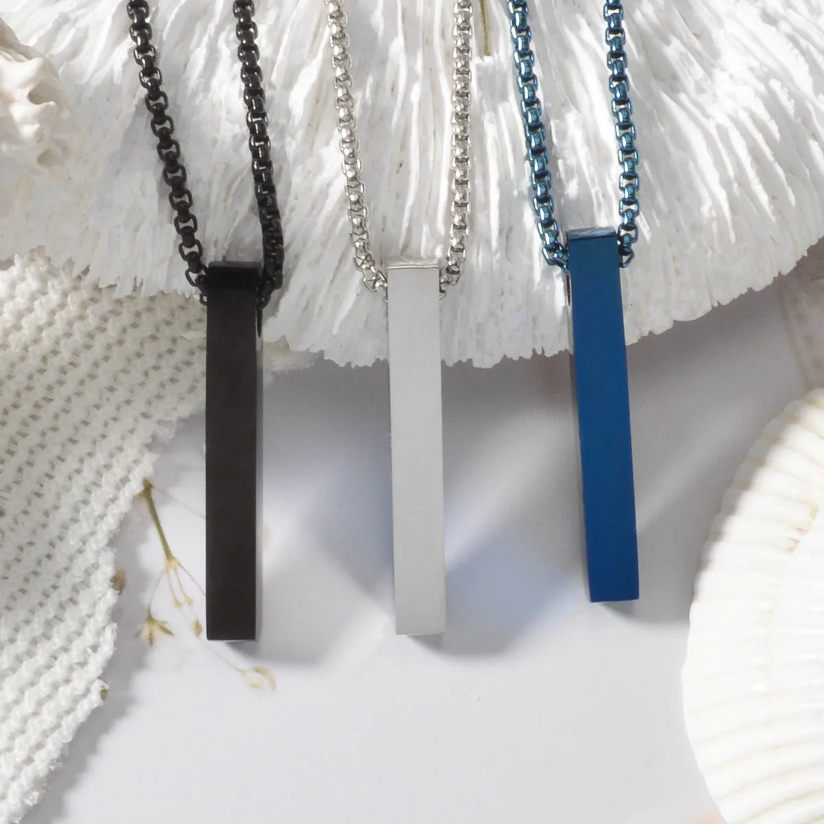 Hip-hop Personalized Stainless Steel Necklace Rectangular Pendant Punk-style Necklace Bar Party Concert Daily Jewelry Gifts
Hip-hop Personalized Stainless Steel Necklace Rectangular Pendant Punk-style Necklace Bar Party Concert Daily Jewelry Gifts