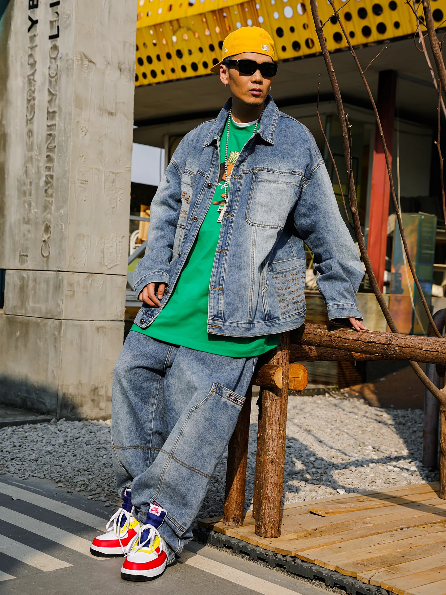 ACUSA Jeans ort Embroidered Denim Jaet with Side kets Thiened Cotton Workwear for Men Spring Autumn Sli Casual
ACUSA Jeans ort Embroidered Denim Jaet with Side kets Thiened Cotton Workwear for Men Spring Autumn Sli Casual