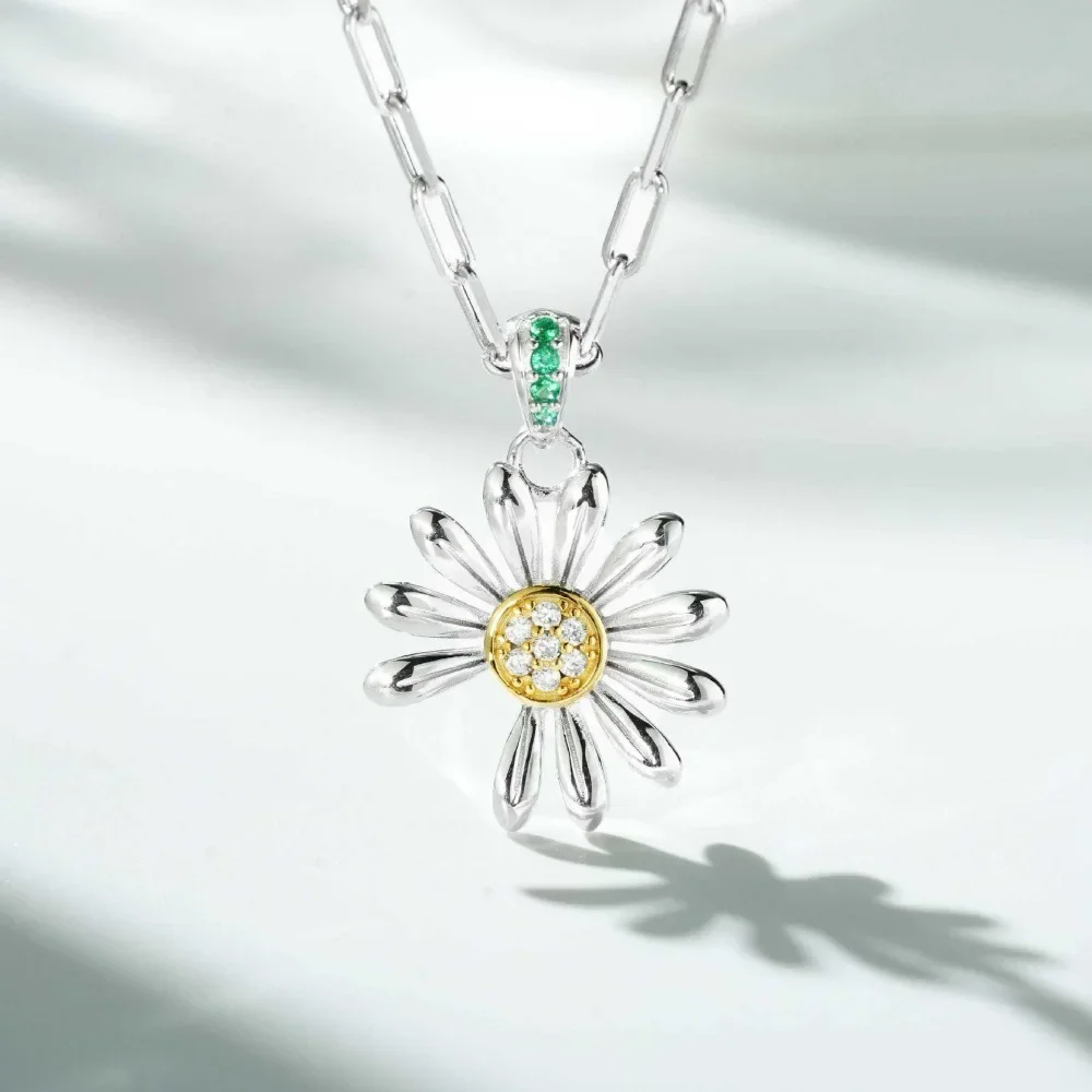 PT950 Platinum Daisies Necklace - Suitable for both men and women in Japan and Korea
PT950 Platinum Daisies Necklace - Suitable for both men and women in Japan and Korea