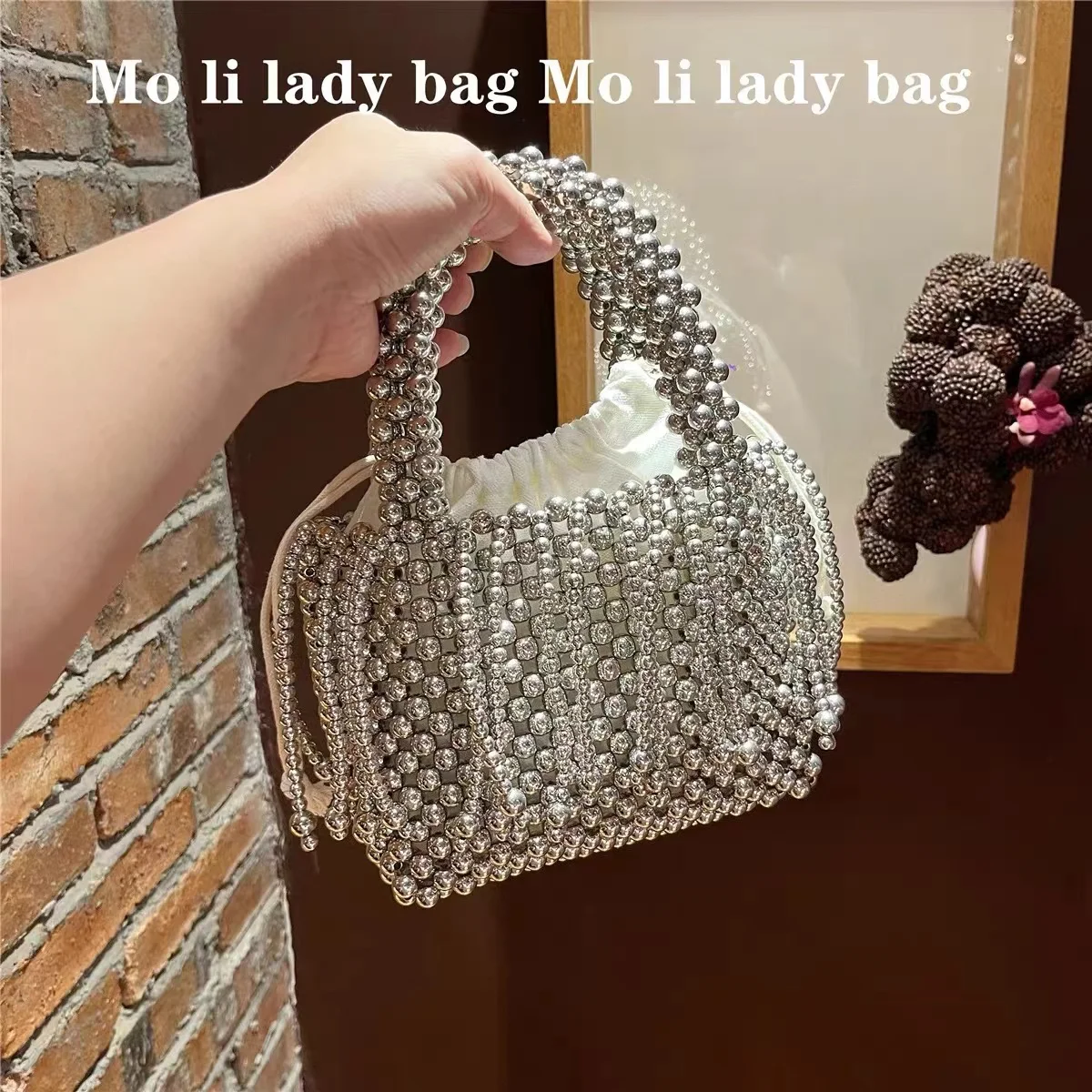 Luxury Design Silver Acrylic Beads Beading Handmade Square Bag Women Handbag Evening Bag Wedding Party Clutch Purse Shoulder Bag
Luxury Design Silver Acrylic Beads Beading Handmade Square Bag Women Handbag Evening Bag Wedding Party Clutch Purse Shoulder Bag