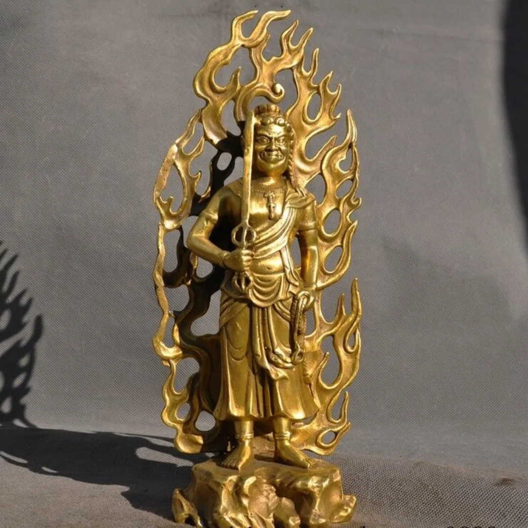 old Tibetan Buddhism brass warrior hold katana Fudo Acalanatha Buddha Statue
old Tibetan Buddhism brass warrior hold katana Fudo Acalanatha Buddha Statue