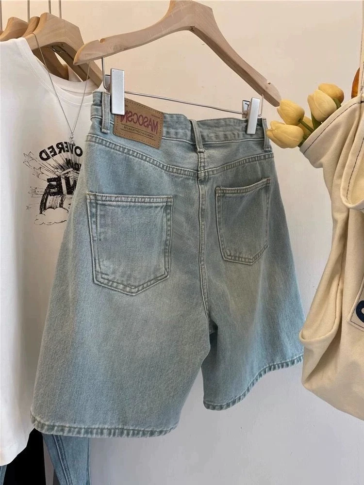 Light Wash Distressed Denim Shorts Women's Summer Long Legs Illusion High Waist Short Pants Sweet Style Pocket Detail
Light Wash Distressed Denim Shorts Women's Summer Long Legs Illusion High Waist Short Pants Sweet Style Pocket Detail