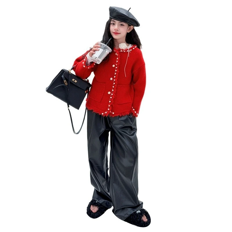 Детская твидовая куртка с жемчугом для девочек 2026, корейское весеннее пальто, шикарная верхняя одежда для детей, элегантный топ, новинка
Детская твидовая куртка с жемчугом для девочек 2026, корейское весеннее пальто, шикарная верхняя одежда для детей, элегантный топ, новинка