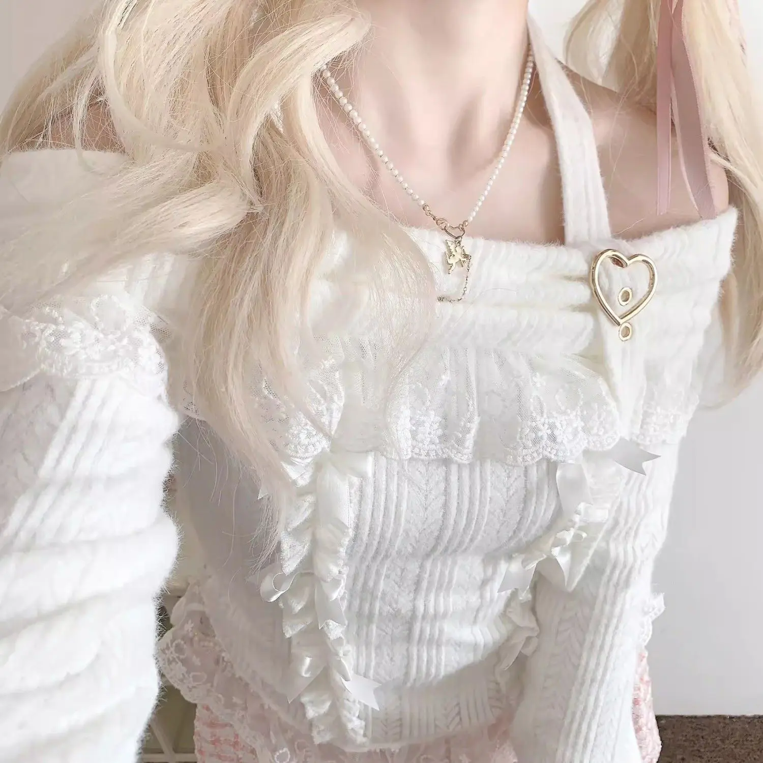 MOWEI Girls Cute Off Shoulder Lace Ruffles Bow Sweater Sweet Lolita Style Knitted Pullover Autumn Women Harajuku Knitwear Tops
MOWEI Girls Cute Off Shoulder Lace Ruffles Bow Sweater Sweet Lolita Style Knitted Pullover Autumn Women Harajuku Knitwear Tops