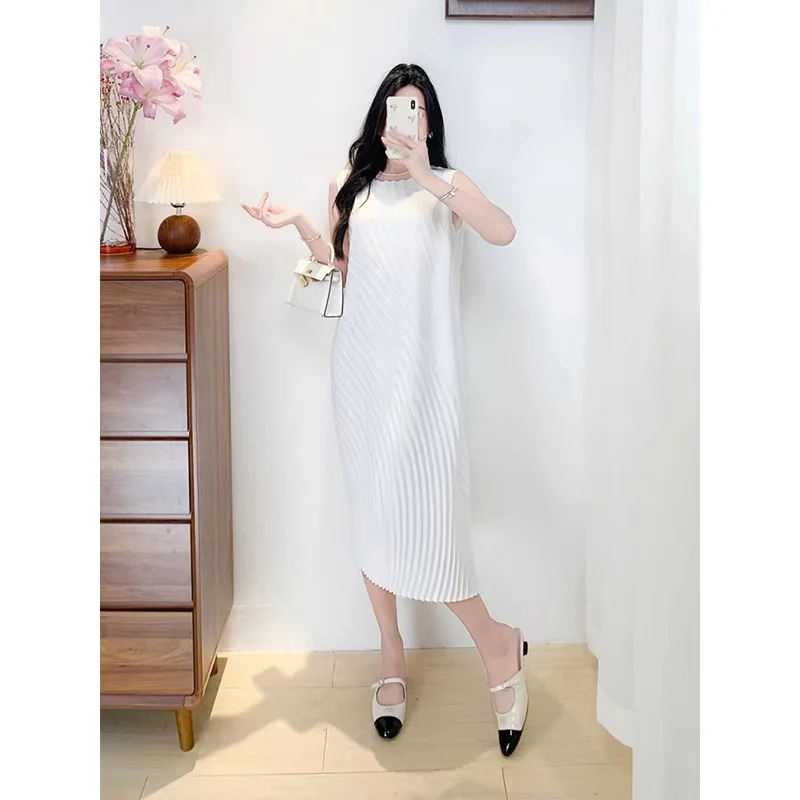 Miyake 2025 Summer New Fashion Temperament High Waist Pleated Flared Sleeve Dress Loose Solid Colour Round Neck Women's Skirt
Miyake 2025 Summer New Fashion Temperament High Waist Pleated Flared Sleeve Dress Loose Solid Colour Round Neck Women's Skirt