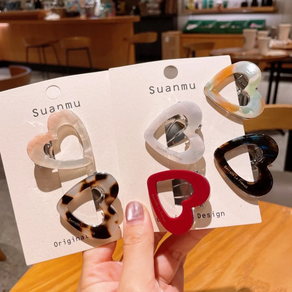 Girls Korean Hollow Acetic Acid Love Hairpin High Sense Letter Mark Broken Hair Bangs Clip Sweet Versatile Duck Bill Clip ZX07
Girls Korean Hollow Acetic Acid Love Hairpin High Sense Letter Mark Broken Hair Bangs Clip Sweet Versatile Duck Bill Clip ZX07
