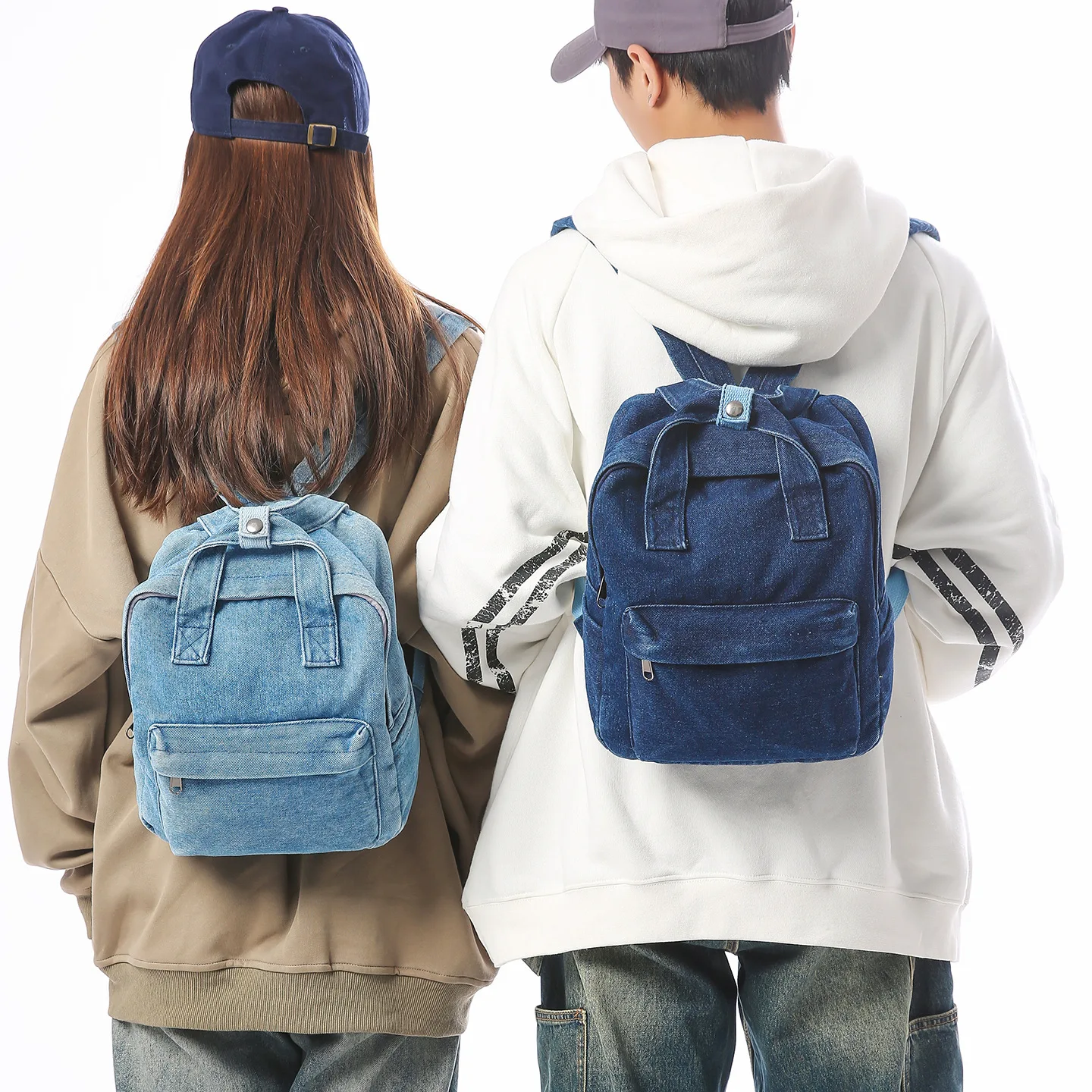 Retro and simple denim washed denim schoolbag for women, double-shoulder bag, classic college student backpack
Retro and simple denim washed denim schoolbag for women, double-shoulder bag, classic college student backpack