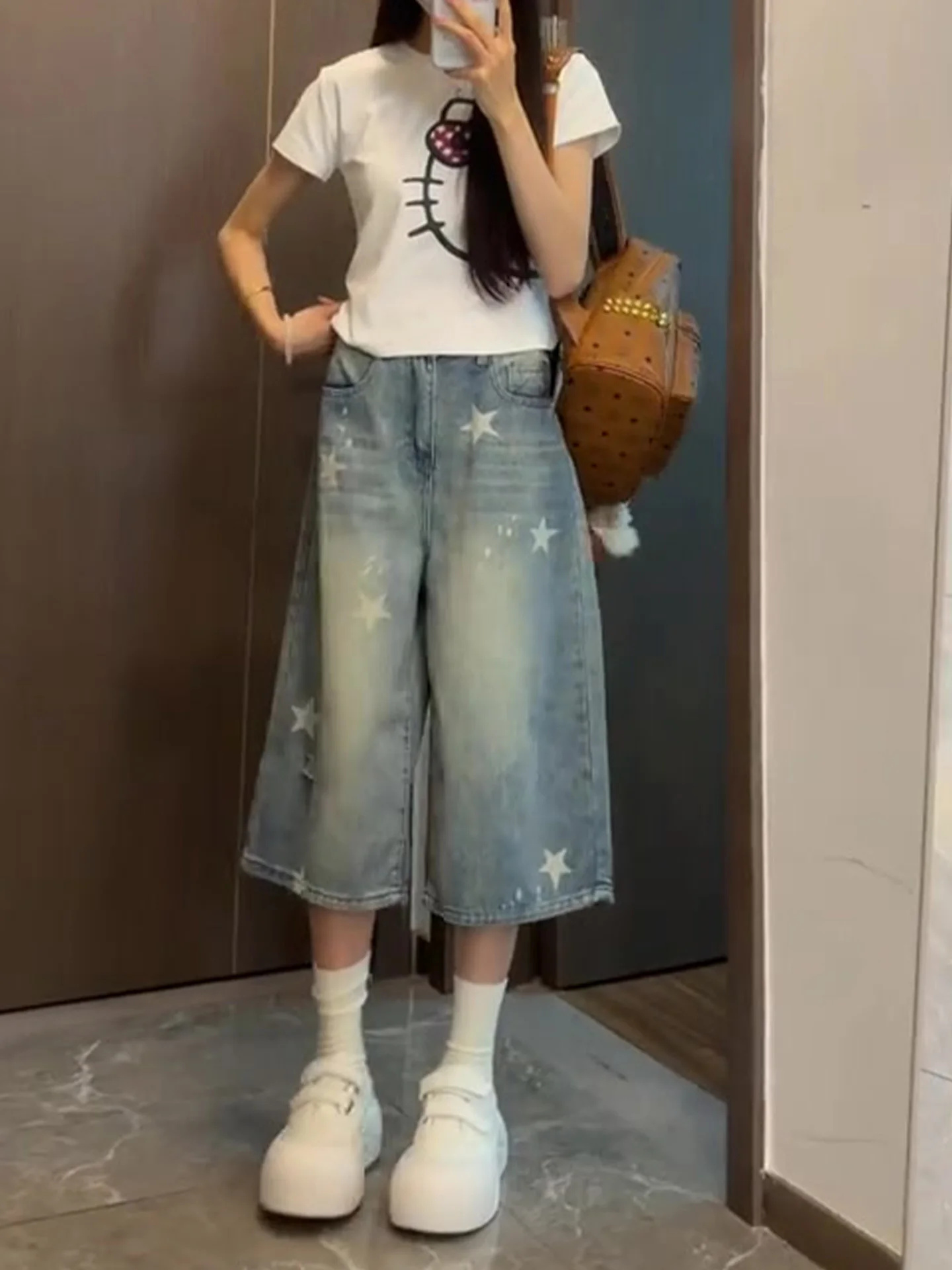Loose Fit Star Print Wide Leg Jeans High Waist Straight Cut Summer New Style Women's Slimming Denim Pants American Style
Loose Fit Star Print Wide Leg Jeans High Waist Straight Cut Summer New Style Women's Slimming Denim Pants American Style