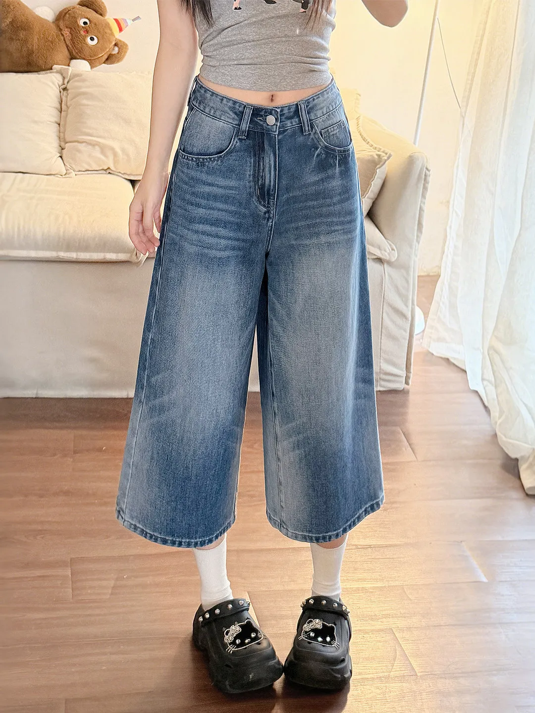 American Style Blue Seven-Ten Jeans Women's plus Size Summer New Loose Straight Leg Five-Piece Pants High Waist Wide Leg
American Style Blue Seven-Ten Jeans Women's plus Size Summer New Loose Straight Leg Five-Piece Pants High Waist Wide Leg