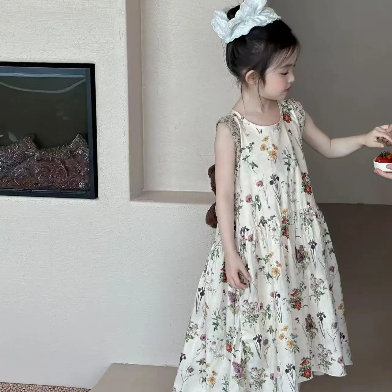 Girls' Dress 2026 Summer New Children's Floral Tank Top Dress Teenage Long Sweet Princess Dress
Girls' Dress 2026 Summer New Children's Floral Tank Top Dress Teenage Long Sweet Princess Dress