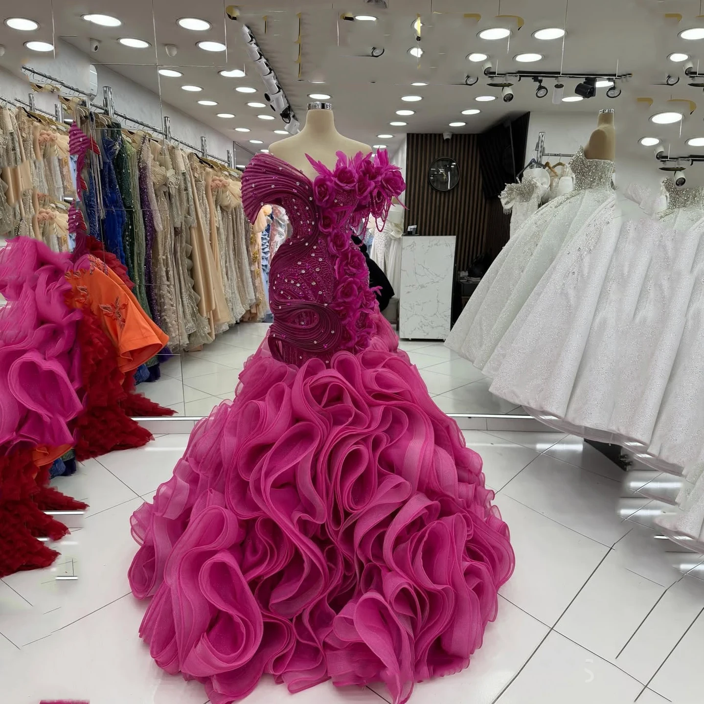 Luxury Layered Prom Dress Beading Layered Applique Evening Dresses Custom Made Sleeveless Dubai Mermaid Formal Gown Organza Long
Luxury Layered Prom Dress Beading Layered Applique Evening Dresses Custom Made Sleeveless Dubai Mermaid Formal Gown Organza Long