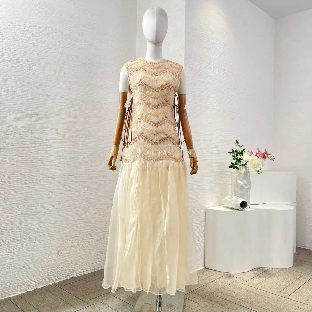 Summer High Quality Beige Sleeveless Mesh Pleat Women's Maxi Evening Dresses
Summer High Quality Beige Sleeveless Mesh Pleat Women's Maxi Evening Dresses