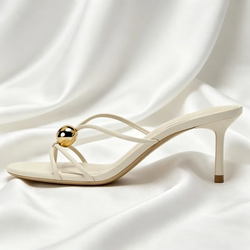 Fashion Metal Decorations High-heeled Sandals for Women Elegant Round-toe Narrow Band Designer Shoes Sexy Open-toe Slide Sandals
Fashion Metal Decorations High-heeled Sandals for Women Elegant Round-toe Narrow Band Designer Shoes Sexy Open-toe Slide Sandals
