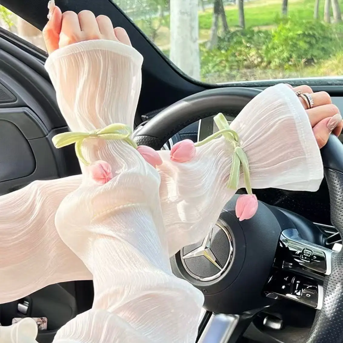 Tulip Flower Decor Arm Sleeves Women Driving UV Protection Loose Travel Pleated Bubble Flared Cuff Arm Covers Floral Sun Sleeves
Tulip Flower Decor Arm Sleeves Women Driving UV Protection Loose Travel Pleated Bubble Flared Cuff Arm Covers Floral Sun Sleeves