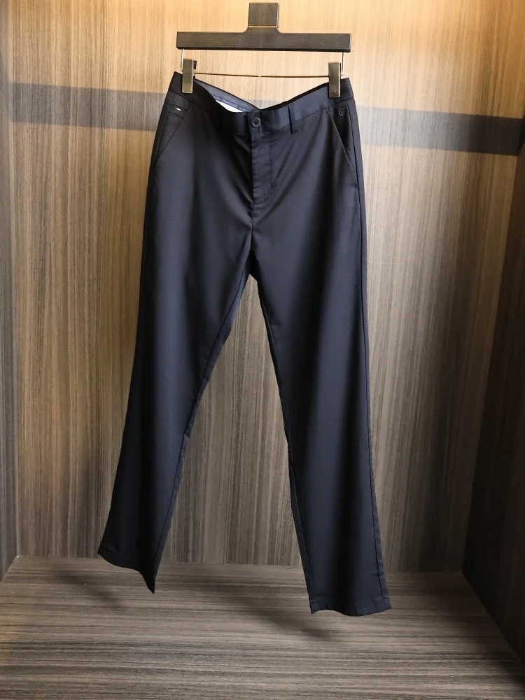 Silky Draping Men's Summer Lightweight Breathable Business Casual Straight Leg Pants Fashionable Straight Cut Trousers
Silky Draping Men's Summer Lightweight Breathable Business Casual Straight Leg Pants Fashionable Straight Cut Trousers