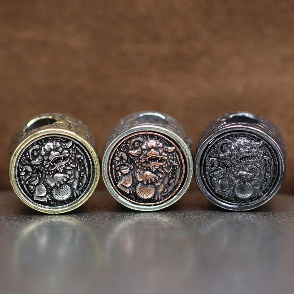 Lion Playing Ball Brass Knife Beads EDC DIY Paracord Woven Bracelets Lanyard Pendants Accessories Outdoor Tool Hangings Charms
Lion Playing Ball Brass Knife Beads EDC DIY Paracord Woven Bracelets Lanyard Pendants Accessories Outdoor Tool Hangings Charms