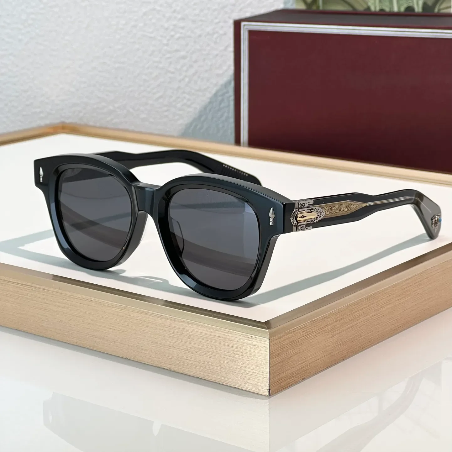 Fashion Sunglasses For Women and Men AMOJAVE Style Anti-Ultraviolet Retro Plate Full Frame Special design Glasses Random Box
Fashion Sunglasses For Women and Men AMOJAVE Style Anti-Ultraviolet Retro Plate Full Frame Special design Glasses Random Box