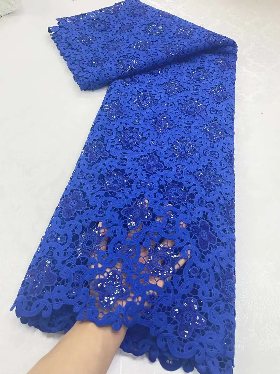 Новейшая африканская кружевная ткань May Lace 2023, Высококачественная нигерийская Водорастворимая кружевная ткань для шитья женских платьев
Новейшая африканская кружевная ткань May Lace 2023, Высококачественная нигерийская Водорастворимая кружевная ткань для шитья женских платьев