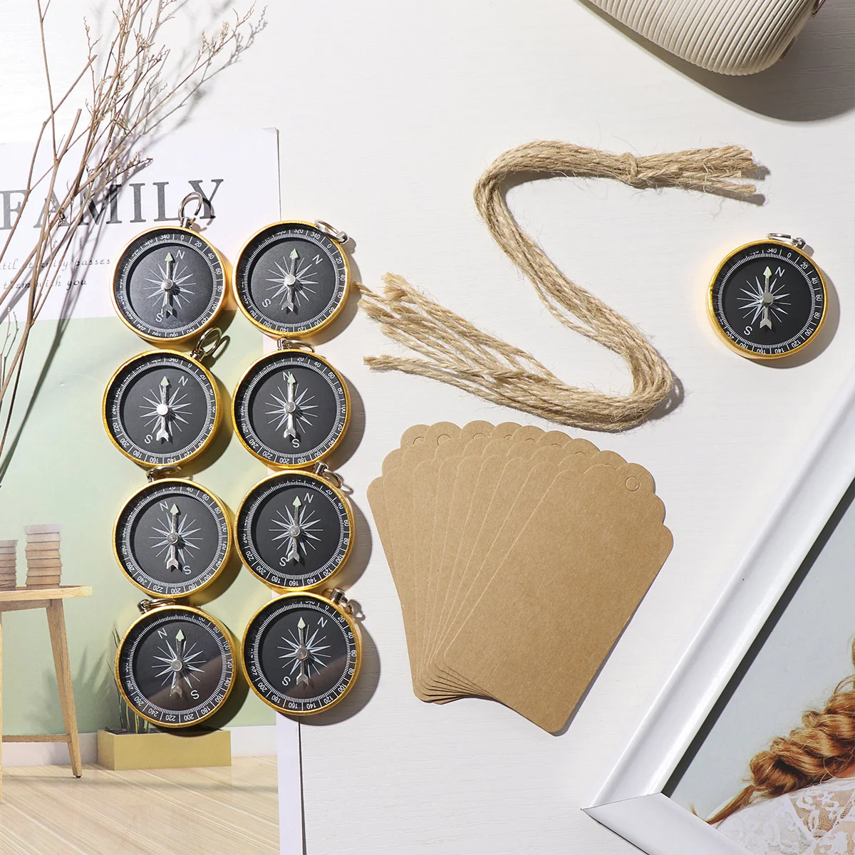 Portable Compass Pendant Mini Pocket Decorations for Wedding Party Favors Creative Metal Design Term Use Key Bag
Portable Compass Pendant Mini Pocket Decorations for Wedding Party Favors Creative Metal Design Term Use Key Bag
