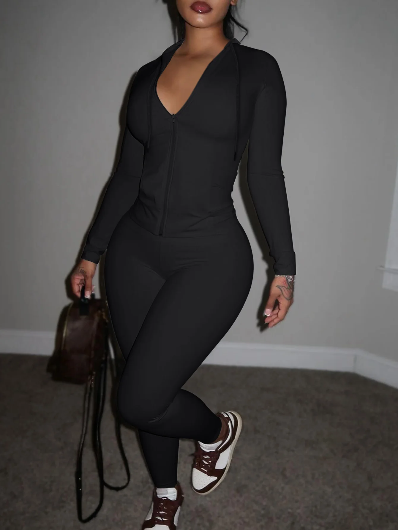 LW Hooded Collar Zipper Design Tracksuit Set women's casual Two pieces sets Autumn long sleeve Top + trousers matching sets
LW Hooded Collar Zipper Design Tracksuit Set women's casual Two pieces sets Autumn long sleeve Top + trousers matching sets