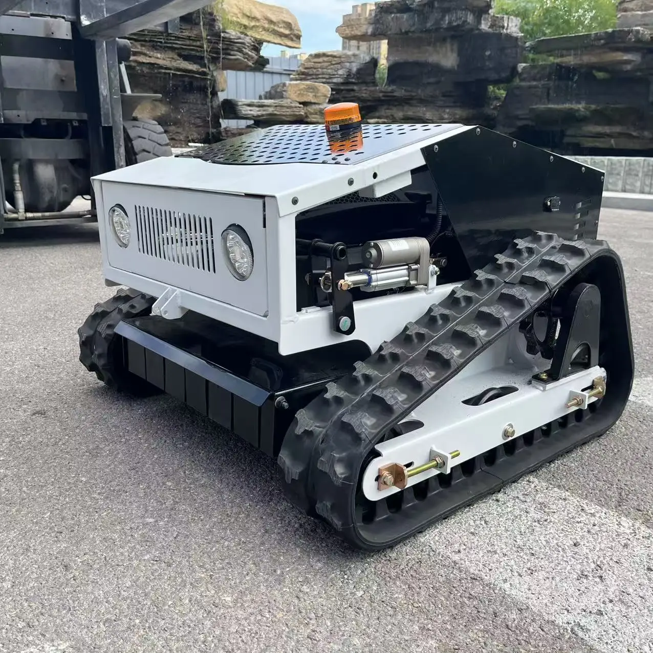 Необходимо есть ZNW — удаленная газонокосилка 500B: 24 В, 40 Ач, 60 ° Hill Climb, трансформируйте эффективно ваш двор
Необходимо есть ZNW — удаленная газонокосилка 500B: 24 В, 40 Ач, 60 ° Hill Climb, трансформируйте эффективно ваш двор