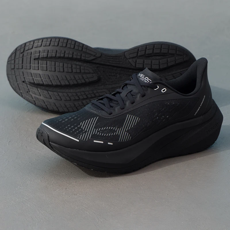 Under Armour Men's Sports Shoes, Running Shoes, Cushioning and Stability Training Shoes, Lightweight and Breathable Fitness Running Shoes 6006030-001
Under Armour Men's Sports Shoes, Running Shoes, Cushioning and Stability Training Shoes, Lightweight and Breathable Fitness Running Shoes 6006030-001