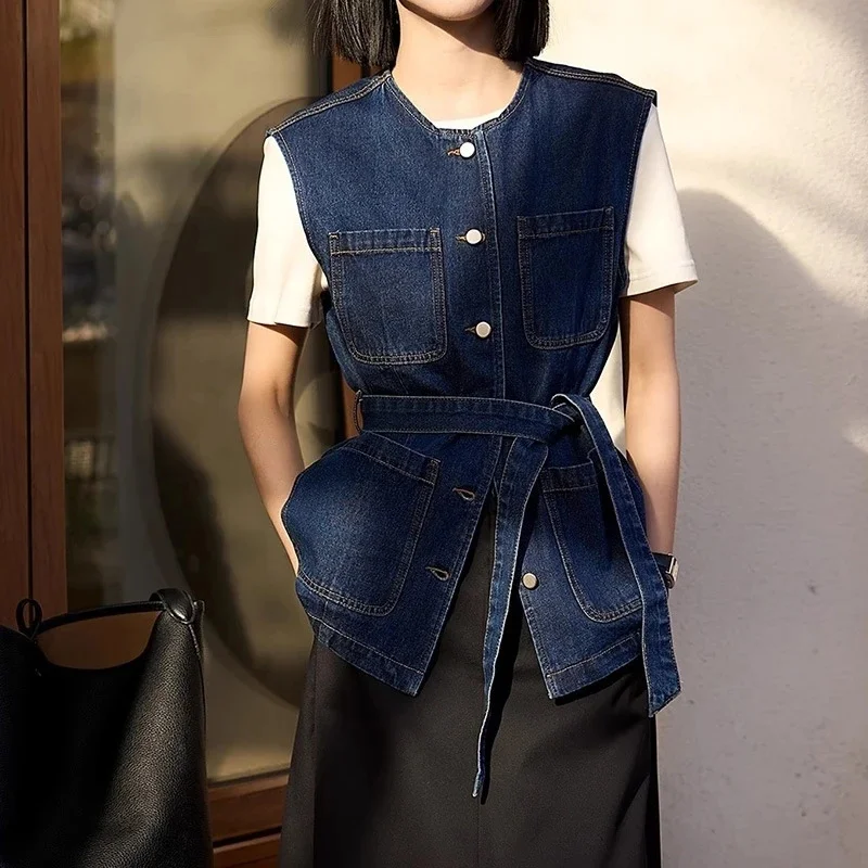 Women's Denim Vest Sleeveless Big Pocket Casual Waistcoat With Belt For Spring And Fall
Women's Denim Vest Sleeveless Big Pocket Casual Waistcoat With Belt For Spring And Fall