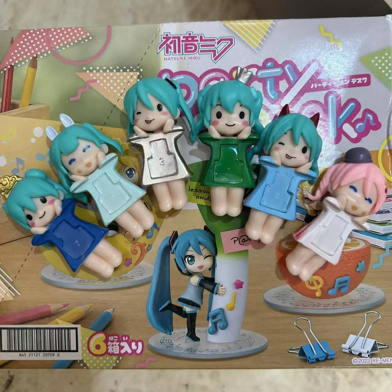 1pcs random style in stock Anime Hatsune Miku angel Q version Figure Kawaii PVC Model DIY phone Car pasteable Doll Toy Gifts
1pcs random style in stock Anime Hatsune Miku angel Q version Figure Kawaii PVC Model DIY phone Car pasteable Doll Toy Gifts