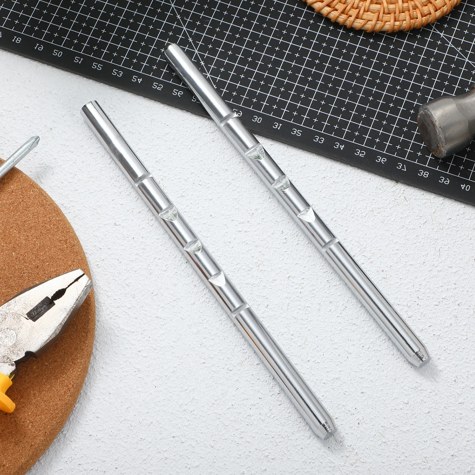 2Pcs Universal Car Headrest Rod Sturdy Steel Straight Pole for Seat and Rv Enhanced Comfort Secure Grip Reliable
2Pcs Universal Car Headrest Rod Sturdy Steel Straight Pole for Seat and Rv Enhanced Comfort Secure Grip Reliable