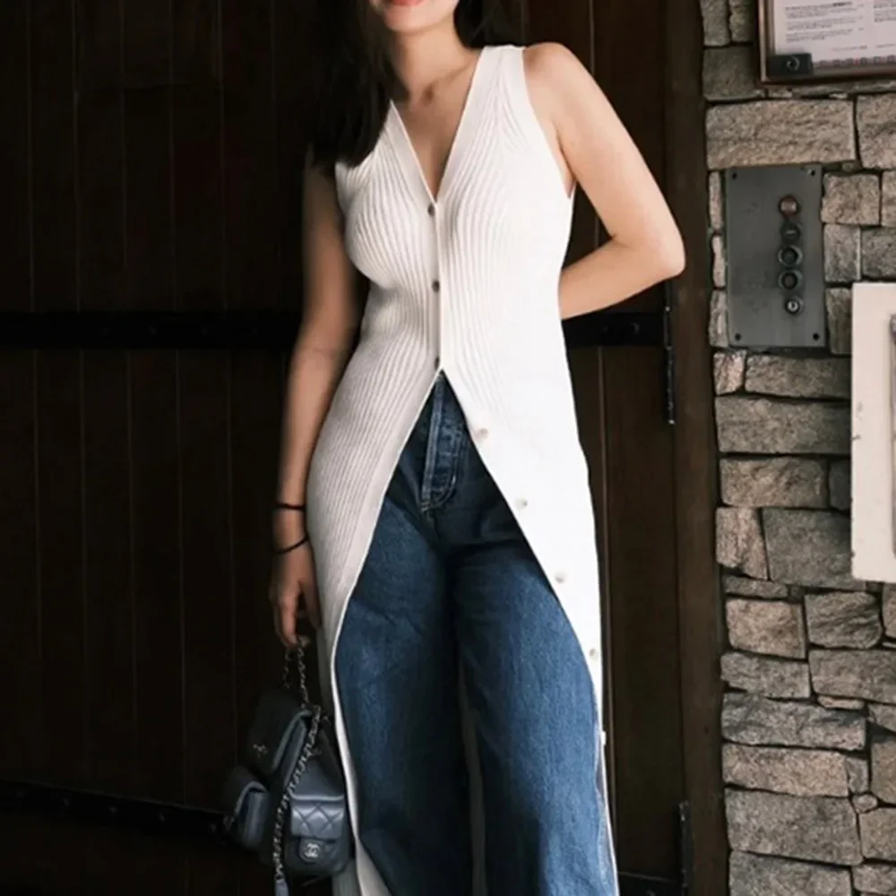 Women's Straight Long C*S Summer V-Neck Cardigan Single Breasted Dress Two Wear Black and White Vest Knit Dresses Skirt
Women's Straight Long C*S Summer V-Neck Cardigan Single Breasted Dress Two Wear Black and White Vest Knit Dresses Skirt