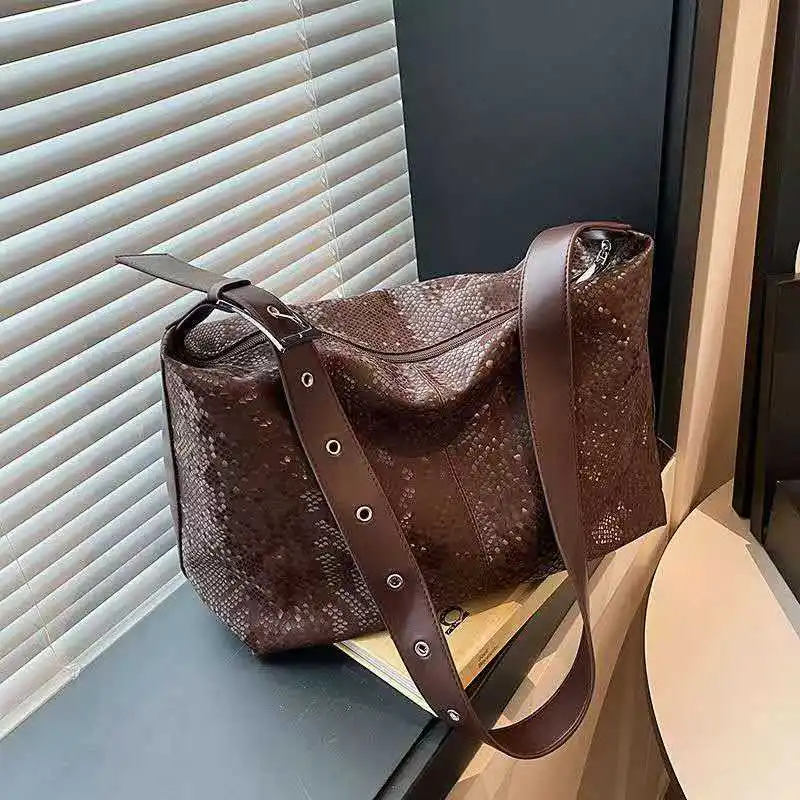 2026 Fashionable versatile casual style sequined women's bag with large capacity suitable daily commuting single shoulder bag
2026 Fashionable versatile casual style sequined women's bag with large capacity suitable daily commuting single shoulder bag