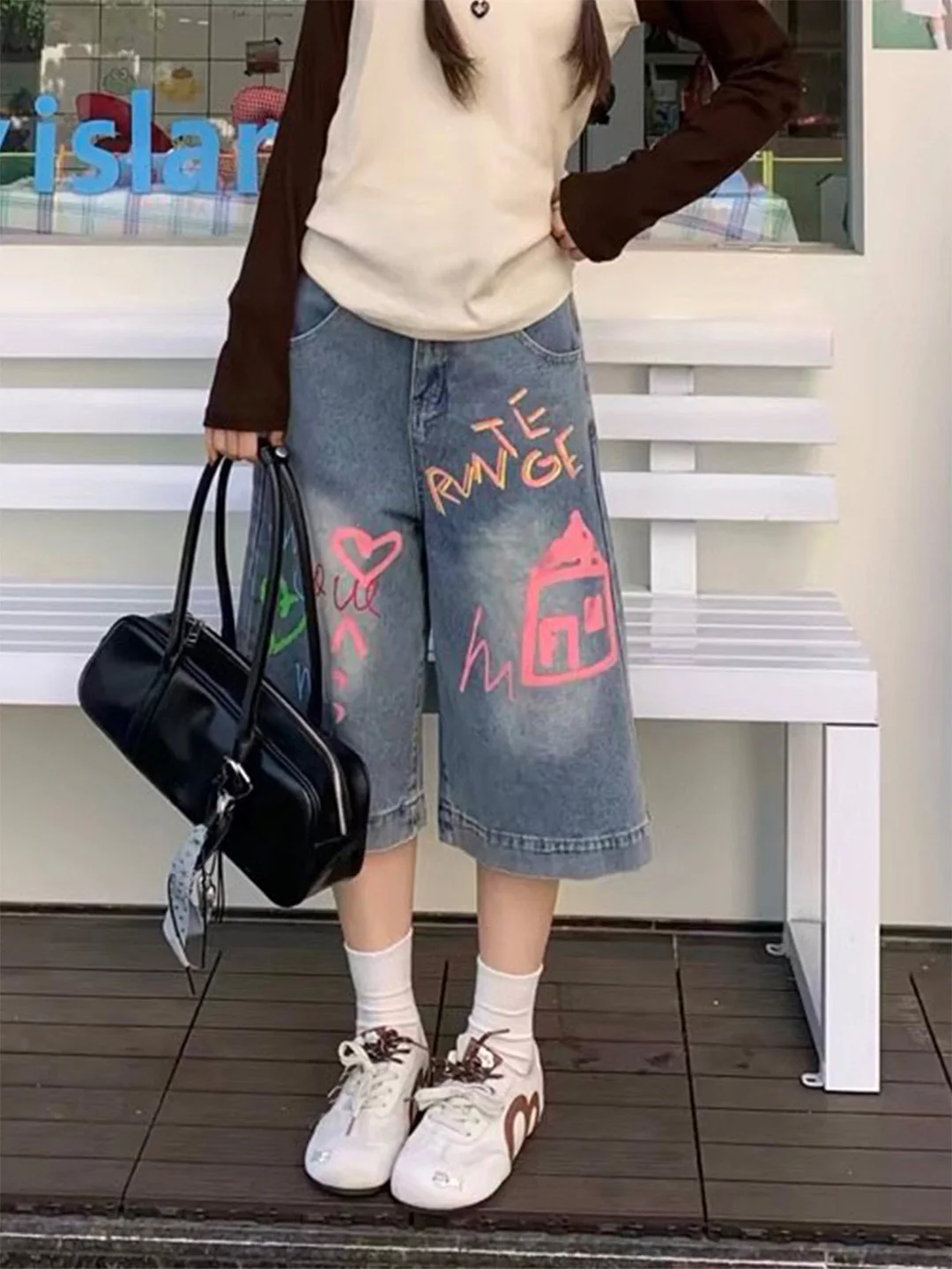 plus Size Wide Leg Skinny Jeans Women's Retro Graffiti Seven Inch Denim Shorts Lazy Style High Waist Zipper Pocket Pure Color
plus Size Wide Leg Skinny Jeans Women's Retro Graffiti Seven Inch Denim Shorts Lazy Style High Waist Zipper Pocket Pure Color