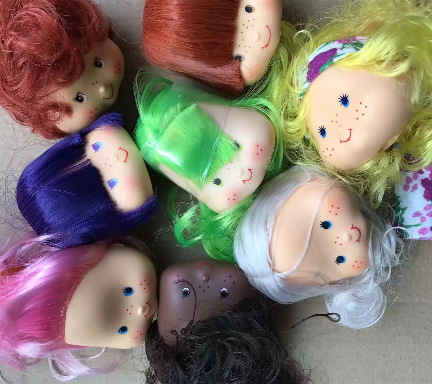 Strawberry Fragrance Doll Heads Colorful Hair Doll Parts Cute Eyes Drawing Doll Accessories Girl Collection Toys Doll Figures
Strawberry Fragrance Doll Heads Colorful Hair Doll Parts Cute Eyes Drawing Doll Accessories Girl Collection Toys Doll Figures