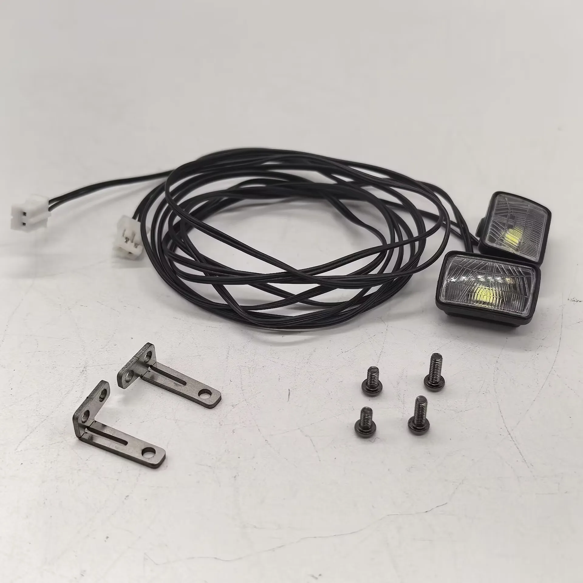 RC 2 PCS Toy Excavator Arm Spotlights Model Vehicle Light For Model Car Bulldozer Wheel Loader Tractor RC Lighting DIY Parts
RC 2 PCS Toy Excavator Arm Spotlights Model Vehicle Light For Model Car Bulldozer Wheel Loader Tractor RC Lighting DIY Parts