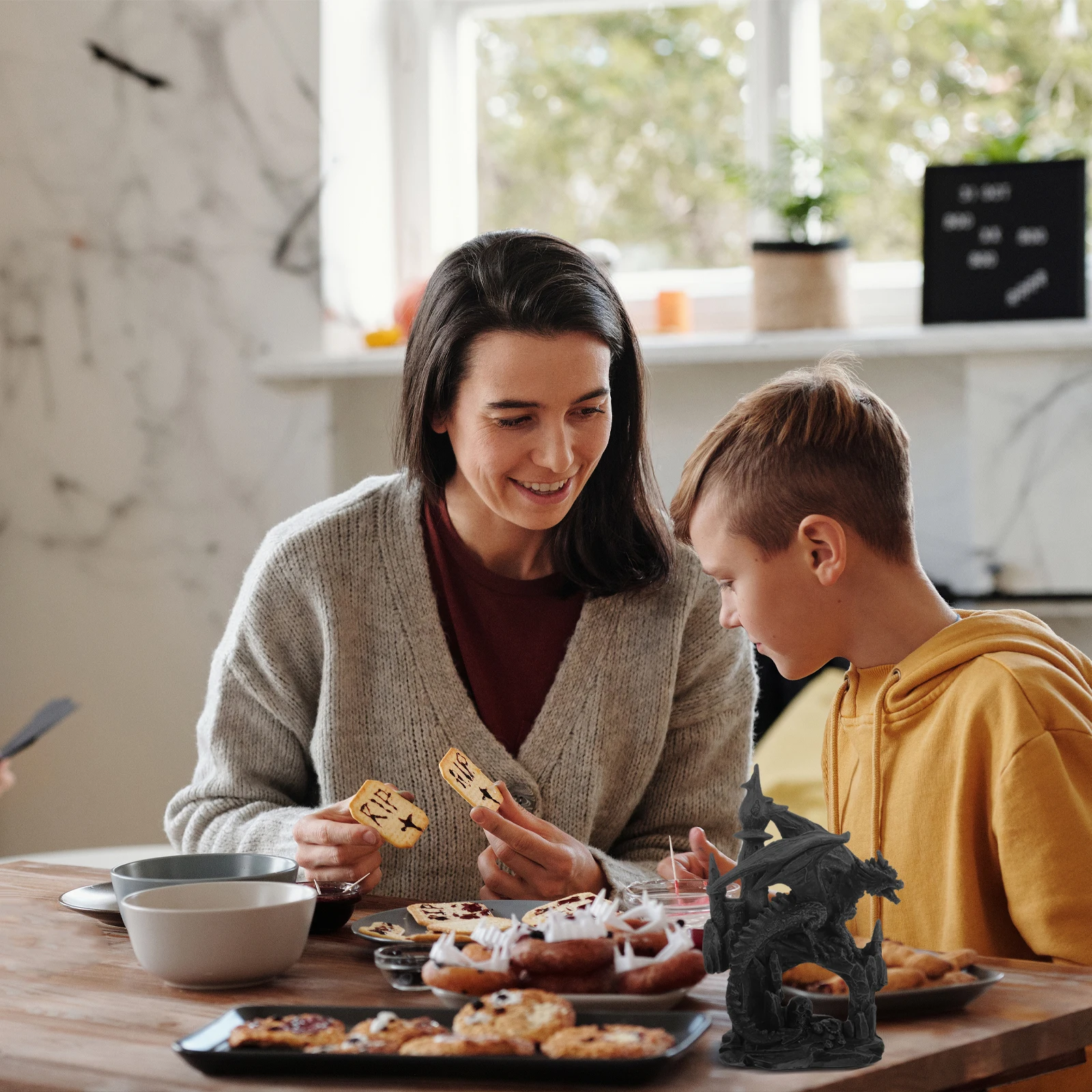 Resin Skull Dragon Statue Decoration Halloween Decor Outdoor Garden Sculpture Dragon Statue
Resin Skull Dragon Statue Decoration Halloween Decor Outdoor Garden Sculpture Dragon Statue