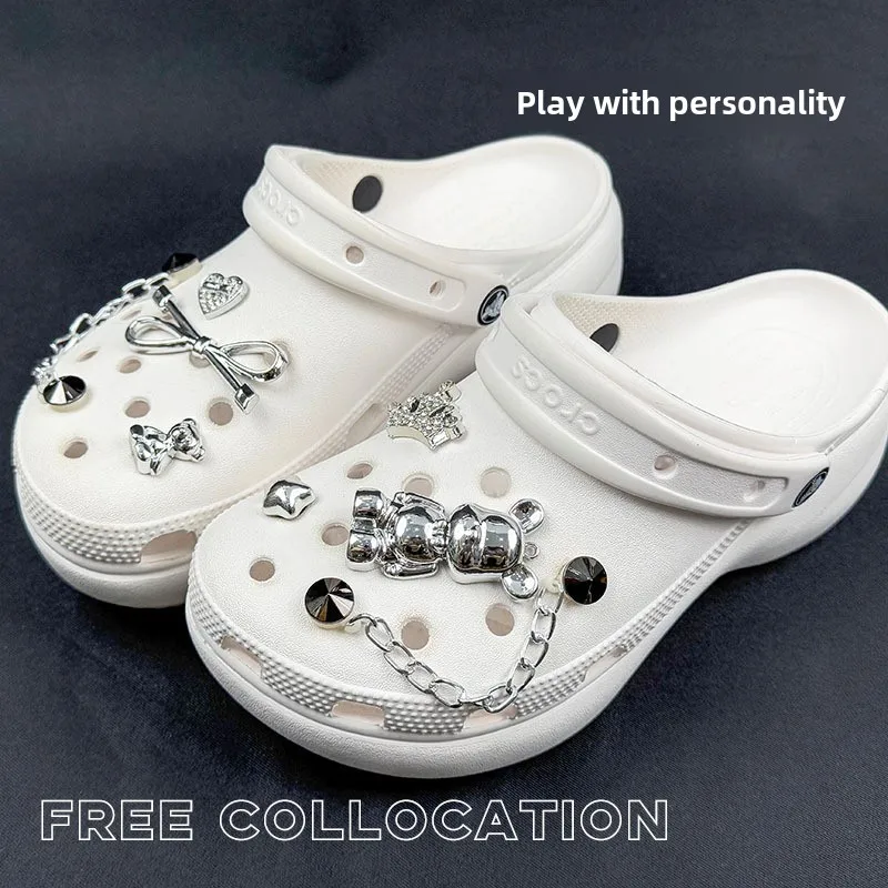 Hot Selling Plastic Double Chain Violence Bear New Series Shoes Flower Hole Hole Decorative Buckle Diy Detachable Shoe Buckle
Hot Selling Plastic Double Chain Violence Bear New Series Shoes Flower Hole Hole Decorative Buckle Diy Detachable Shoe Buckle