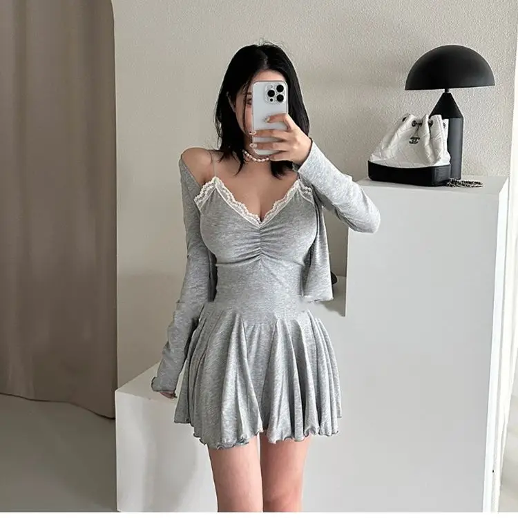 Корейский комплект Gagarich: Новое поступление, весна-лето, кружевное платье с плиссировкой на талии и кардиган с длинными рукавами, 2 предмета, женский комплект
Корейский комплект Gagarich: Новое поступление, весна-лето, кружевное платье с плиссировкой на талии и кардиган с длинными рукавами, 2 предмета, женский комплект