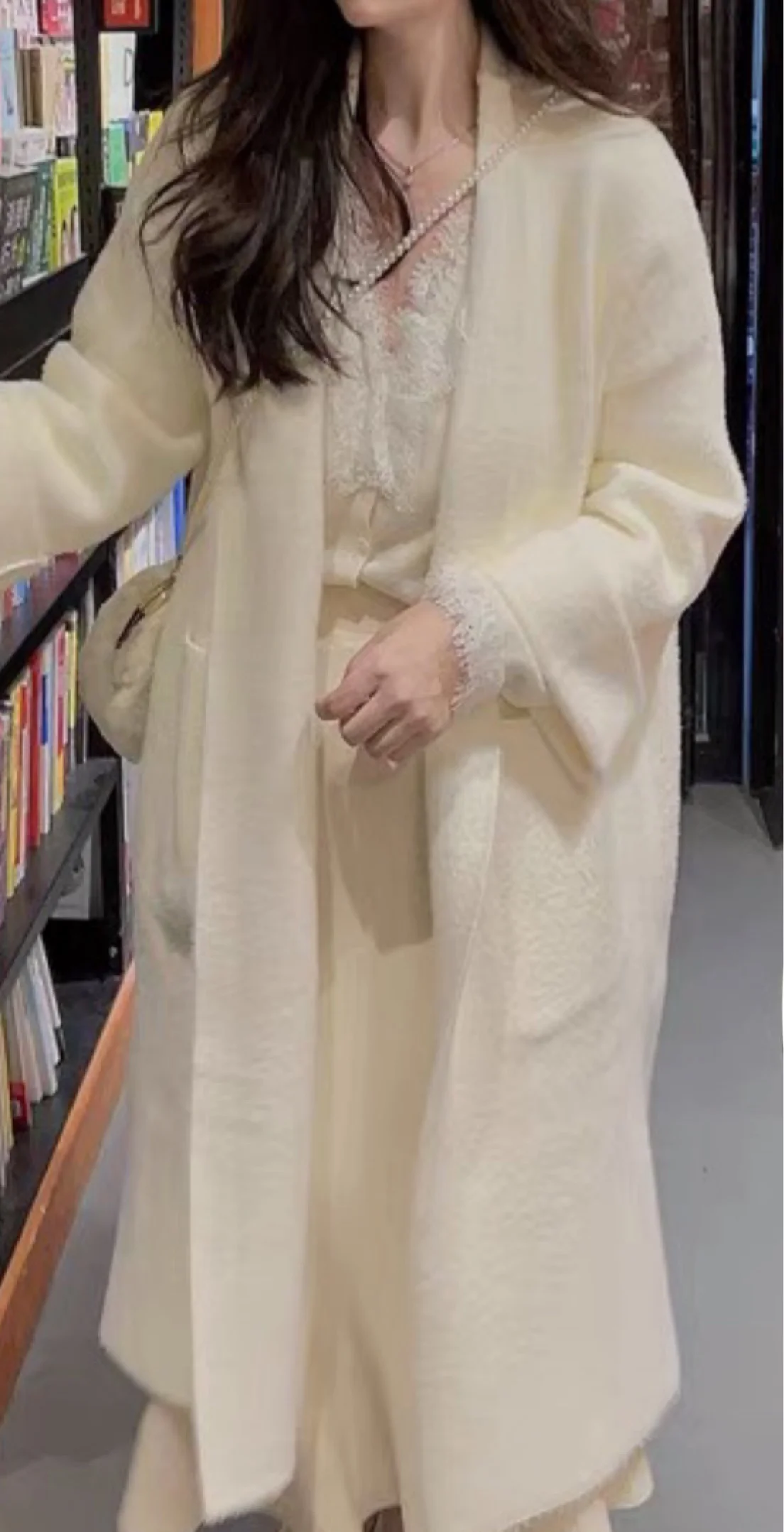 Rongdaxi Lace Knitted Slim Fit Long Sve V Ne Base irt Women Autumn Winter Pure Color Sweater Inner Wear Commute Sle
Rongdaxi Lace Knitted Slim Fit Long Sve V Ne Base irt Women Autumn Winter Pure Color Sweater Inner Wear Commute Sle