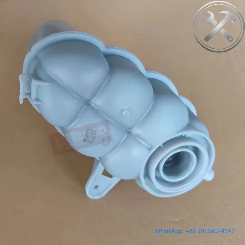 Radiator Coolant Reservoir Expansion Tank 8W0121405A 2.0L Engine Cooling Auxiliary Tank Auto Cooling System Components
Radiator Coolant Reservoir Expansion Tank 8W0121405A 2.0L Engine Cooling Auxiliary Tank Auto Cooling System Components
