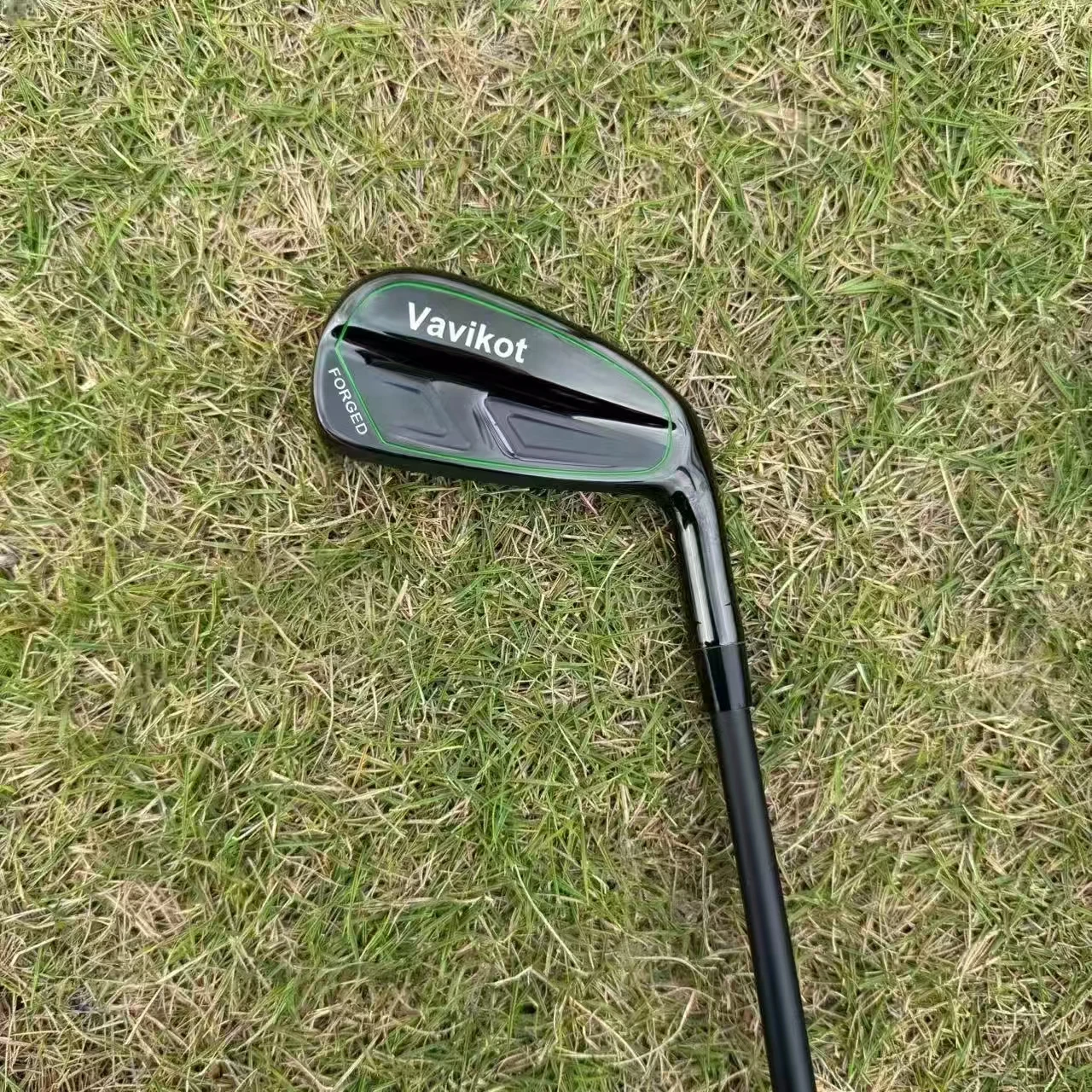 Vavikot Forged Golf Club | Available in 13/15/17/19 degrees, carbon shaft, suitable for tournament and practice use.
Vavikot Forged Golf Club | Available in 13/15/17/19 degrees, carbon shaft, suitable for tournament and practice use.