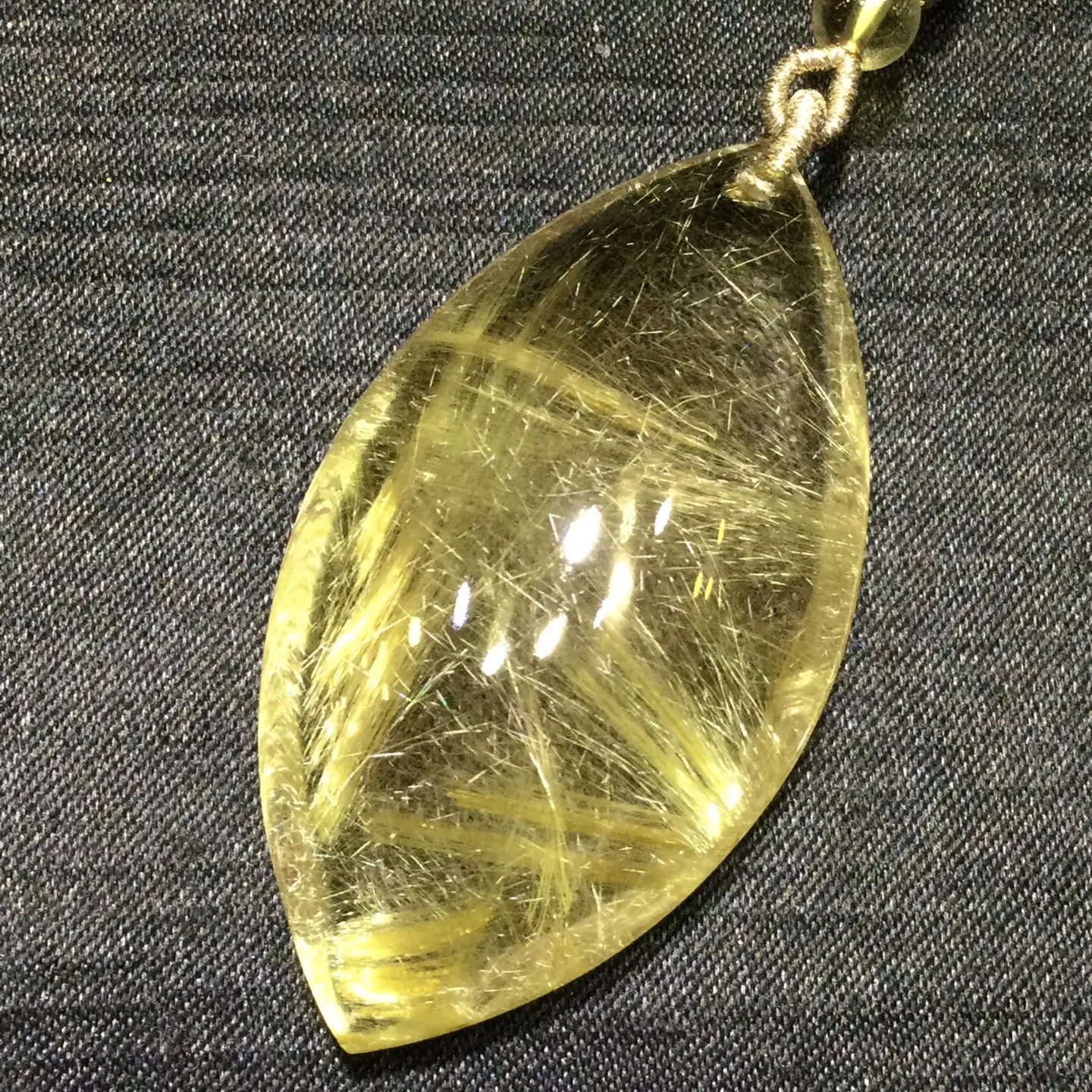 Natural Gold Rutilated Quartz Pendant Rutilated Jewelry 52.5*29.5*15mm Men Women Brazil AAAAAAA
Natural Gold Rutilated Quartz Pendant Rutilated Jewelry 52.5*29.5*15mm Men Women Brazil AAAAAAA