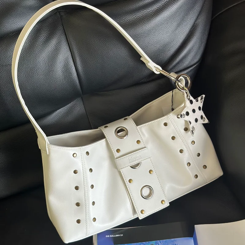 Korean Niche Retro Rivet-decorated Large-capacity Underarm Bag For Daily Commuting Handbag And Shoulder Bag
Korean Niche Retro Rivet-decorated Large-capacity Underarm Bag For Daily Commuting Handbag And Shoulder Bag