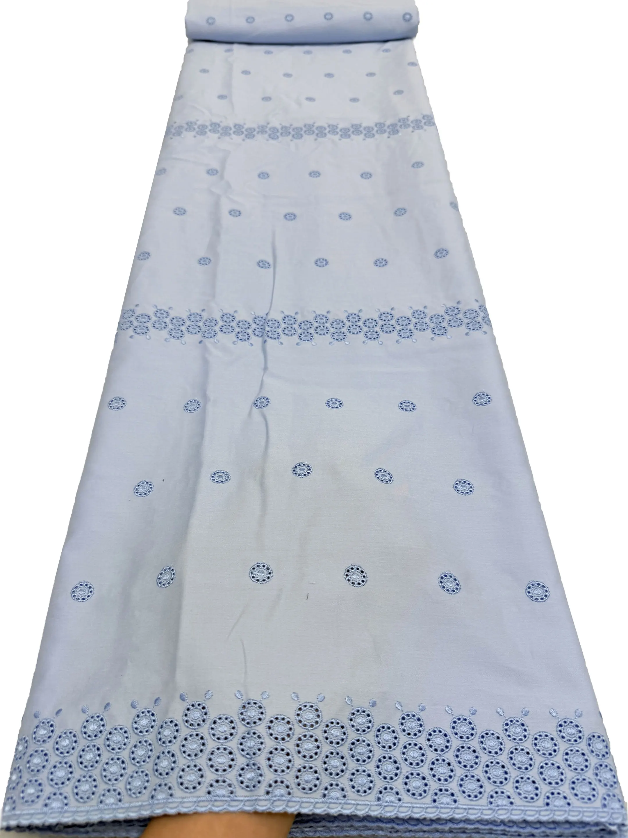 2026 New Arrival Dubai Style Cotton Swiss Voile Lace Fabric High Grade African Nigerian Embroidered For Party Man Dress Sewing
2026 New Arrival Dubai Style Cotton Swiss Voile Lace Fabric High Grade African Nigerian Embroidered For Party Man Dress Sewing