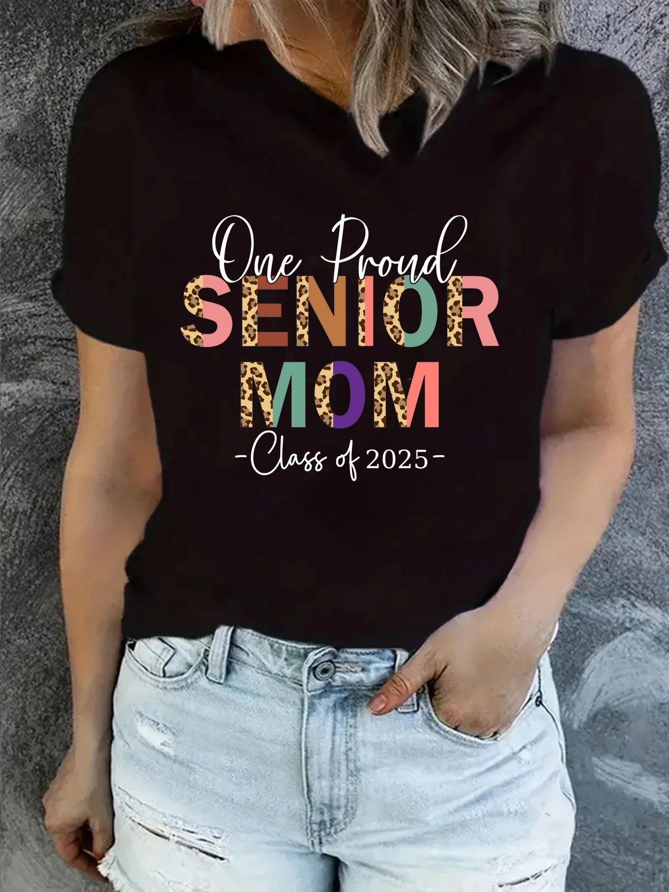 Футболка One Proud Senior Mom Class Of 2025 с леопардовым принтом, женские летние модные топы, футболка Femme, белая/черная футболка
Футболка One Proud Senior Mom Class Of 2025 с леопардовым принтом, женские летние модные топы, футболка Femme, белая/черная футболка