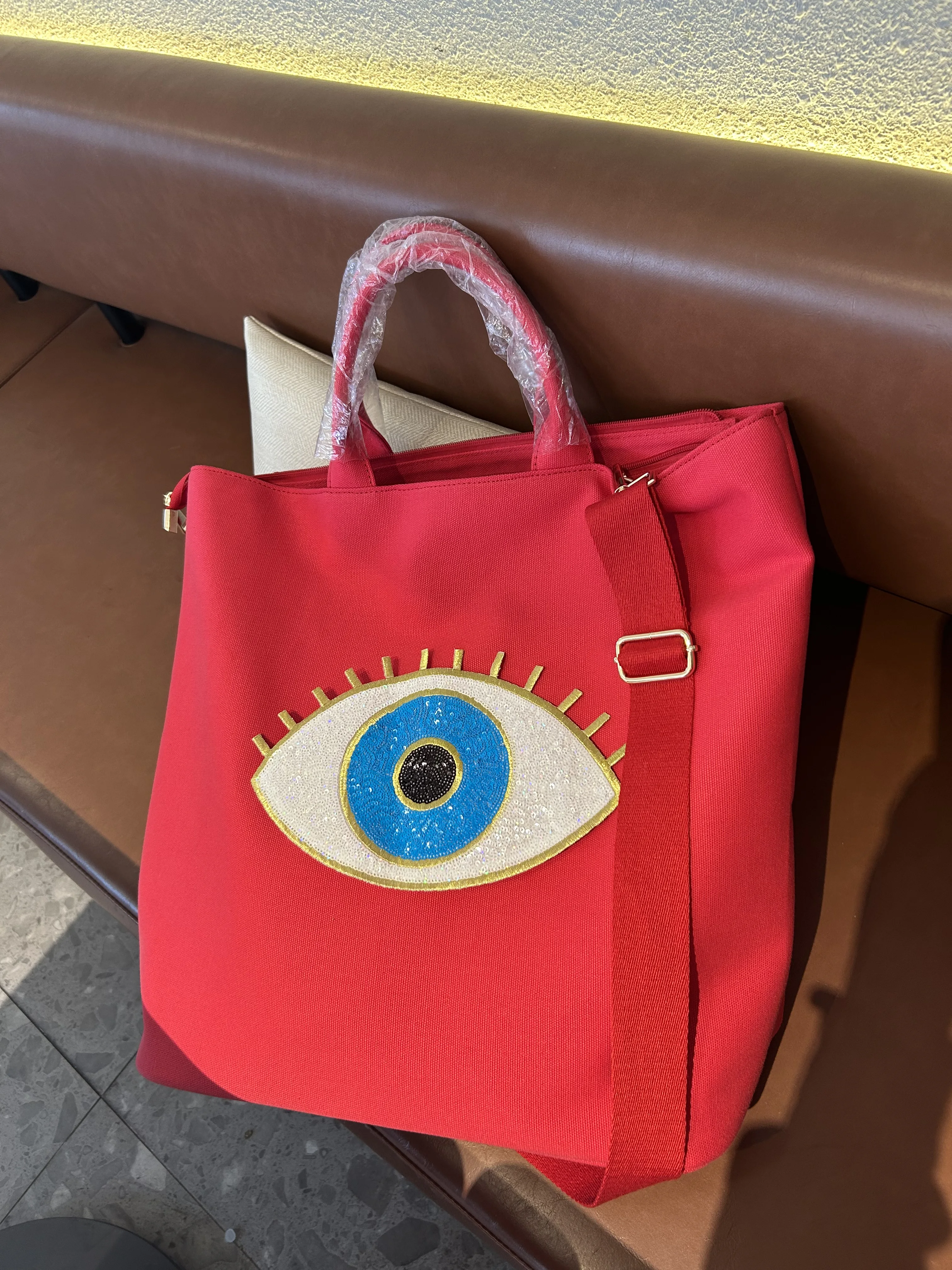 Angel's Eye Pattern Large Capacity Shopping Bag with One Shoulder Crossbody Water Bucket Canvas Bag
Angel's Eye Pattern Large Capacity Shopping Bag with One Shoulder Crossbody Water Bucket Canvas Bag
