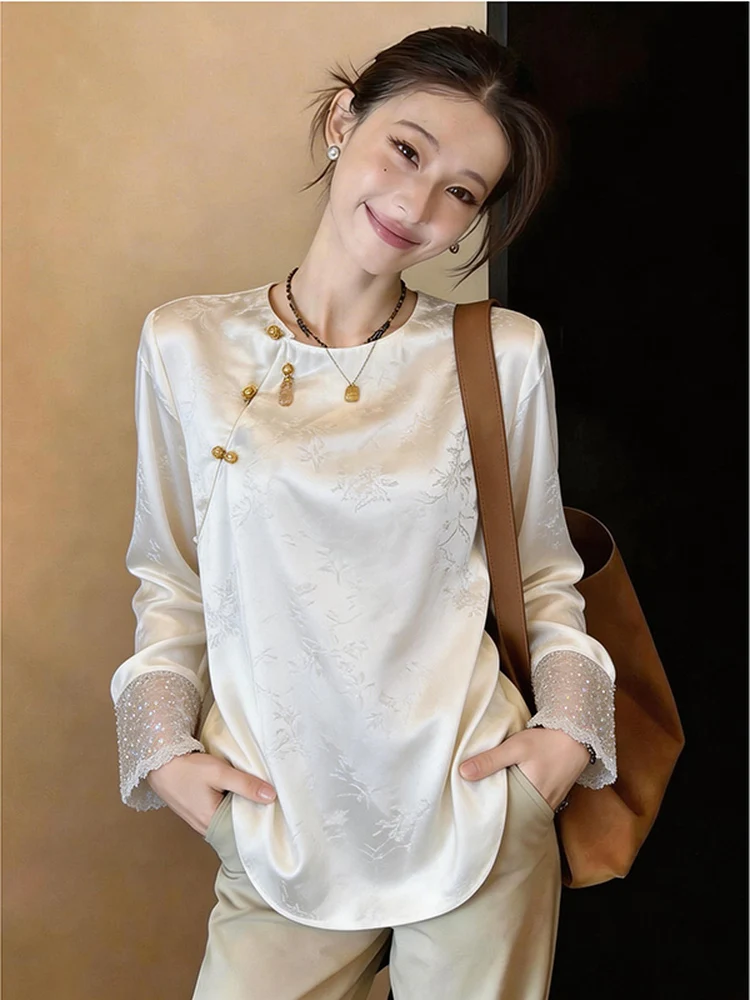 New Chinese Style National Trend Embroidered Shoulder Women's Shirt Spring 2026 plus Size Acetate Satin Top High End Feeling
New Chinese Style National Trend Embroidered Shoulder Women's Shirt Spring 2026 plus Size Acetate Satin Top High End Feeling