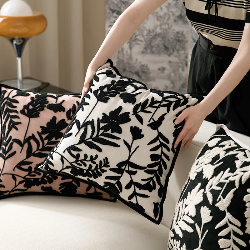 Home Sofa Cushion Cover, Living Room American Light Luxury, High-end Feeling, Bedside Cushion, Square Embroidered Cushion Cover
Home Sofa Cushion Cover, Living Room American Light Luxury, High-end Feeling, Bedside Cushion, Square Embroidered Cushion Cover
